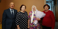 Заместитель Главы Спасского муниципального района РТ С.И. Тюнёв сердечно поздравил Зою Васильевну Лешеву с 90-летним юбилеем - Спасский район